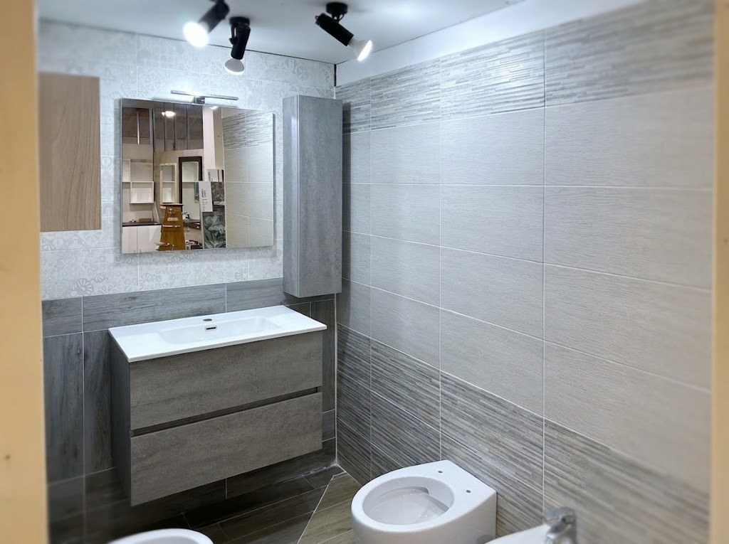 Mobile bagno effetto legno con specchio